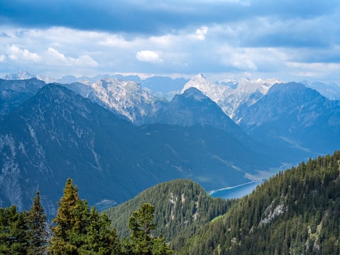 Bärenkopf, Sonnjoch, Achensee and Karwendel from Rofan cable car