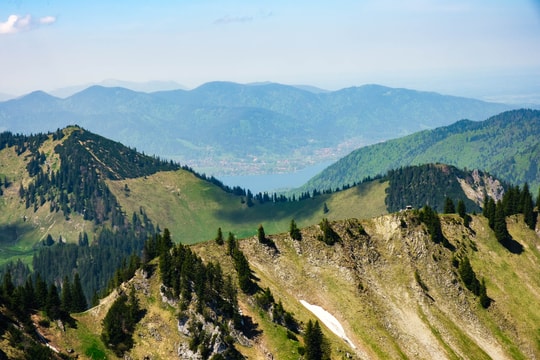 Part of the Tegernsee in the crack between two hills