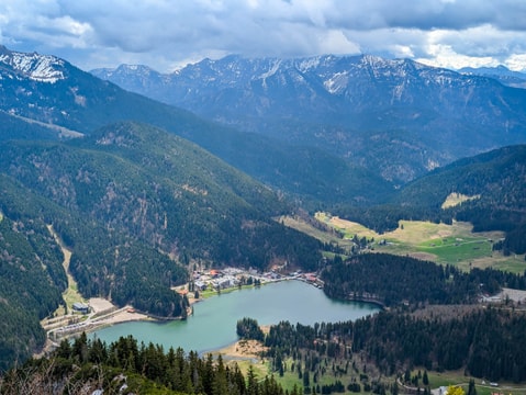 Spitzingsee with Sonnwendjoch in the background