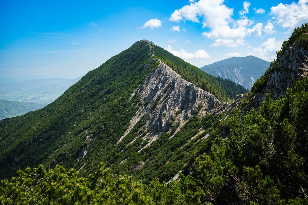Ridge between two peaks of Brecherspitz