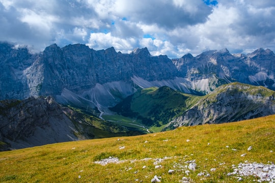 Mahnkopf mountain and Falkehütte hut in Karwendel mountains